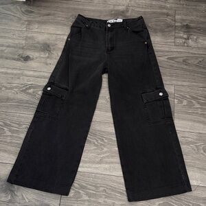 S.O.N.G JEANS Wide-Leg  with Relaxed Fit